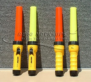 31-8-1 & 31-8-2 Traffic Wands, red & yellow